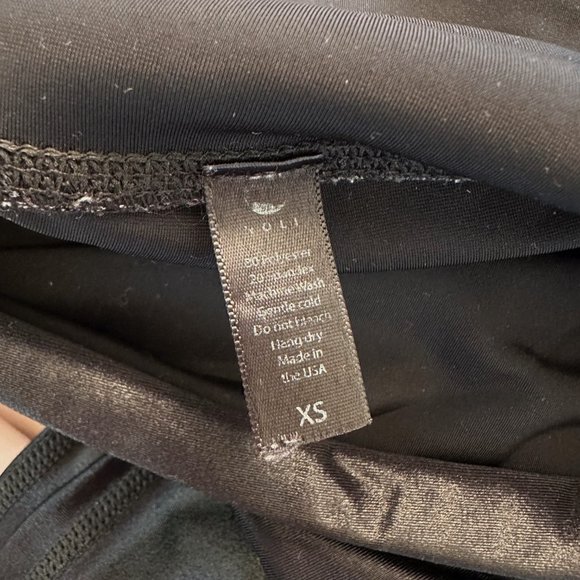 Black Shiny Leggings, Noli Leggings - Picture 8 of 8